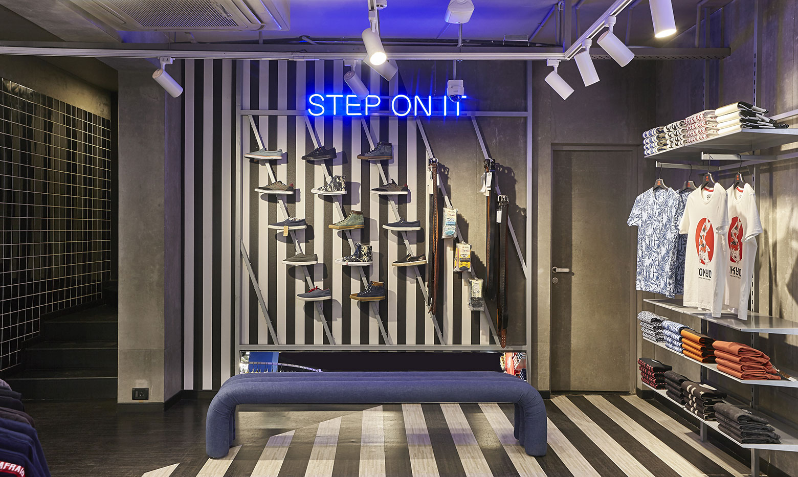 Flying Machine - Slott Wall Fixtures India Pvt. Ltd.